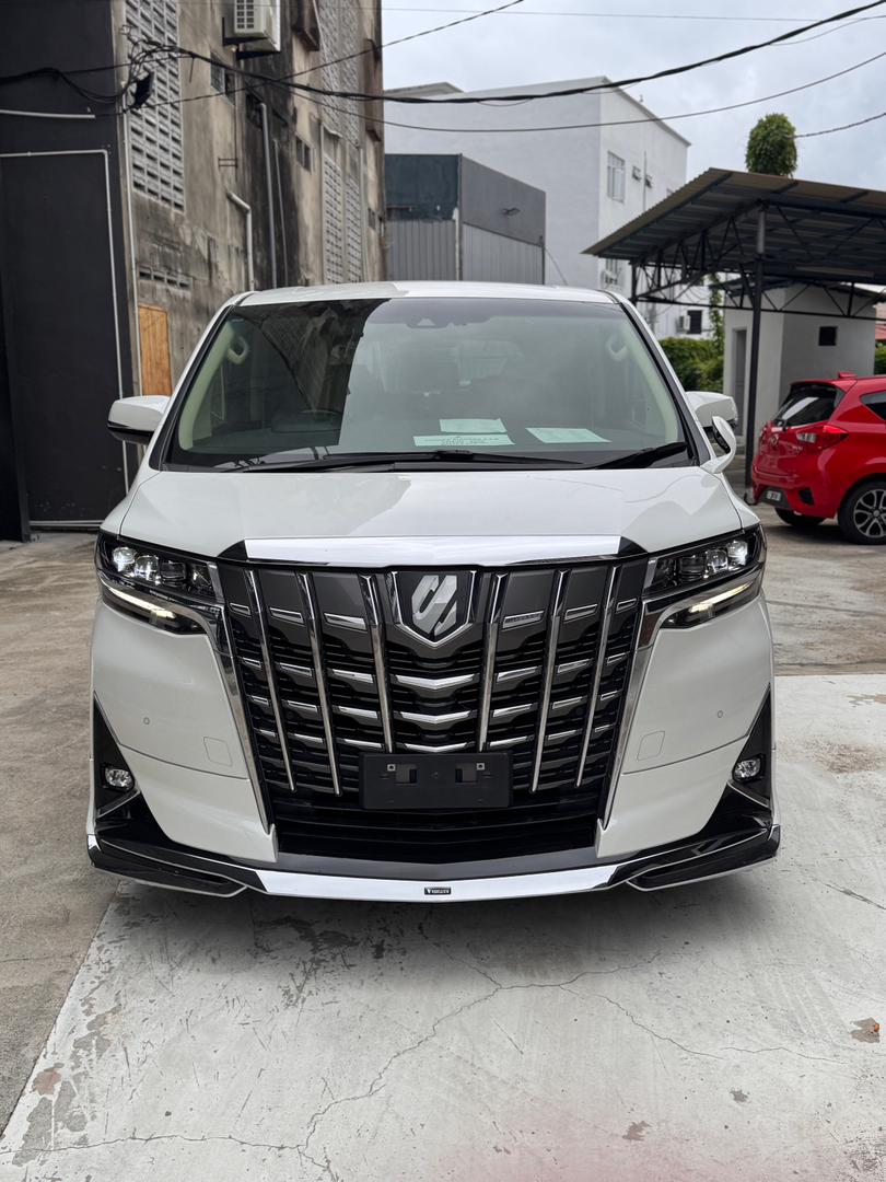 TOYOTA ALPHARD 2.5 G